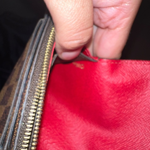 Authentic Louis Vuitton wallet - Picture 6 of 10